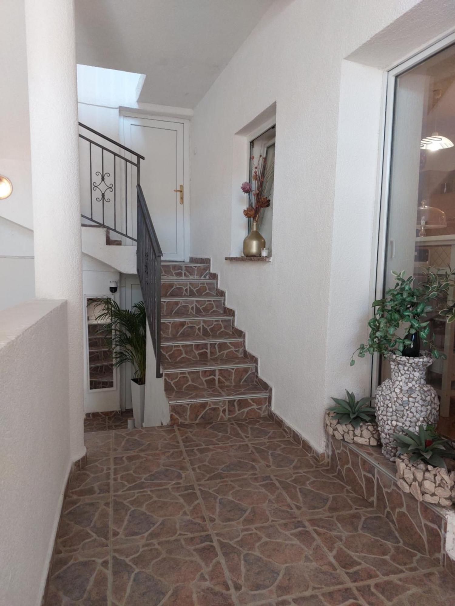 Emedes Apartment คาสตาฟ ภายนอก รูปภาพ